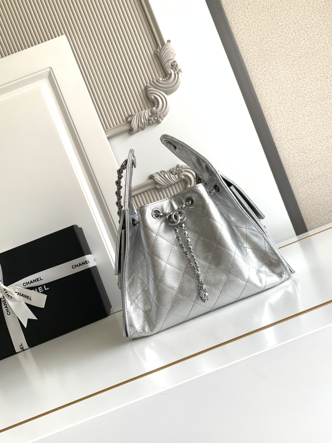 Chanel 25款又一个以年份命名的款 25c球纹皮嘻哈包