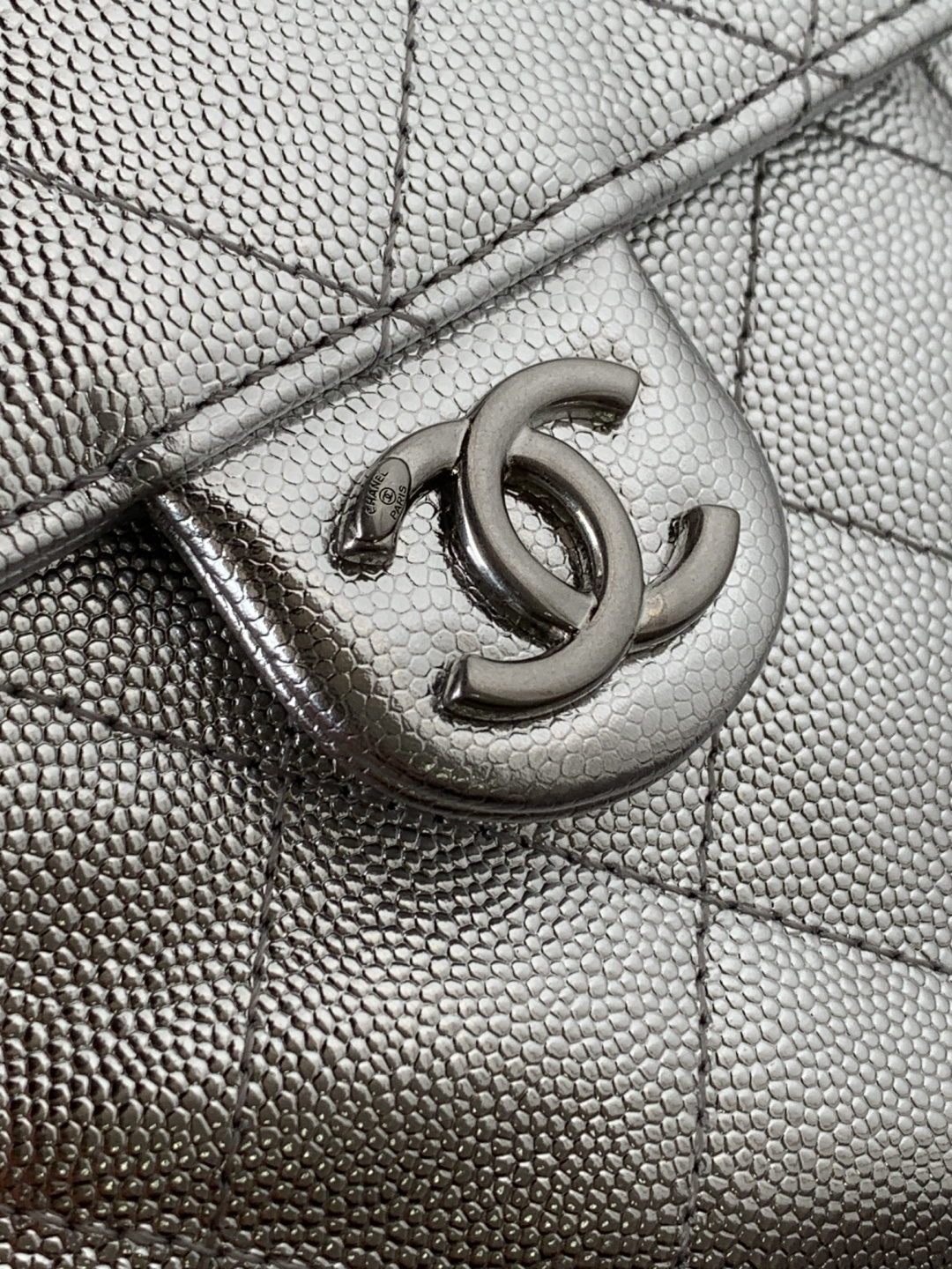 Chanel Style Black Leather Hobo Bag style reference detail image 8 from source 785884