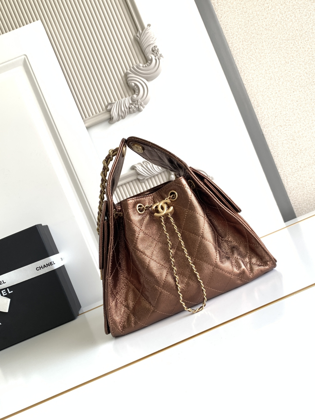 Chanel 25款又一个以年份命名的款 25c球纹皮嘻哈包