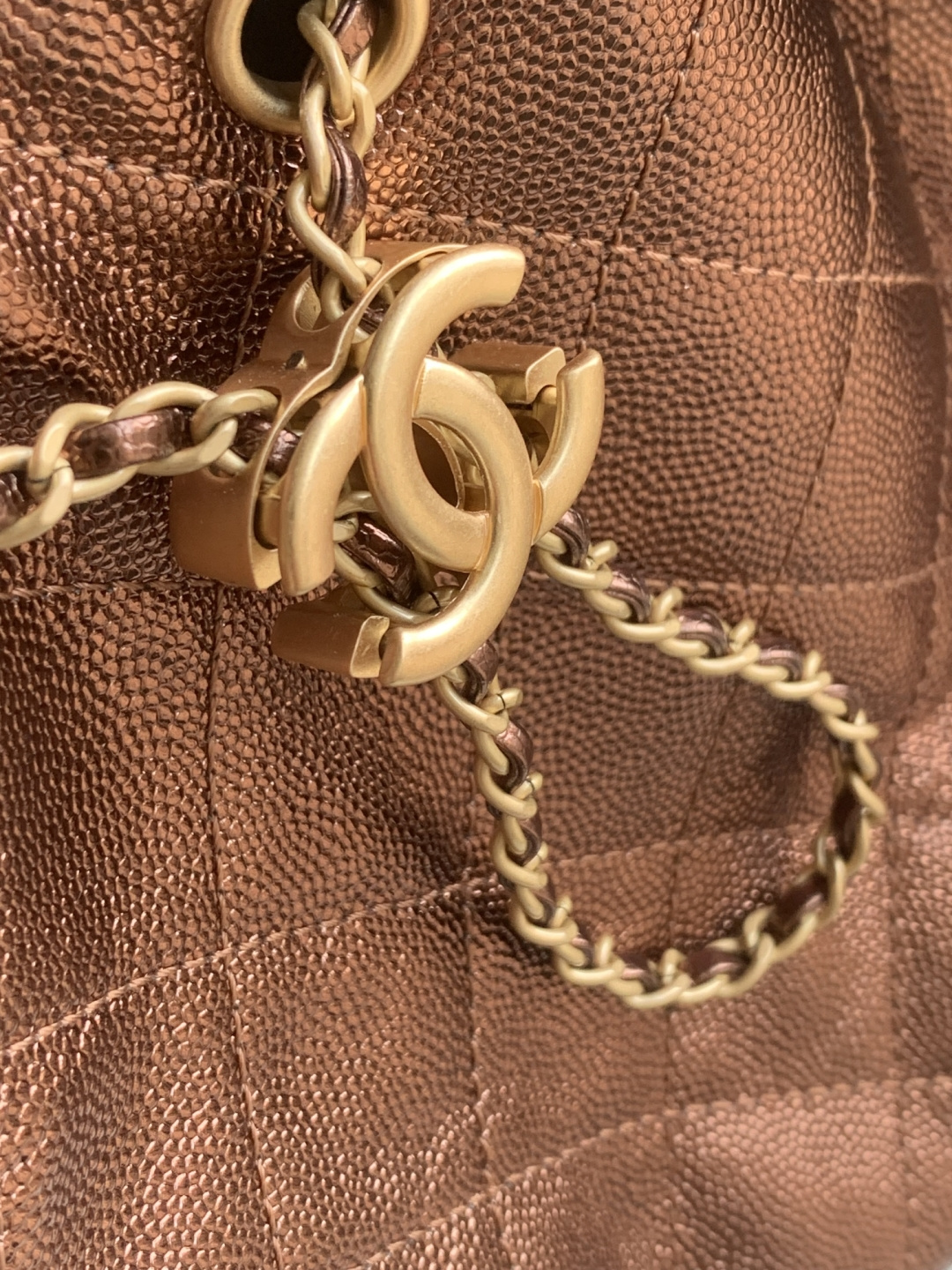 Chanel Style Black Leather Hobo Bag style reference detail image 7 from source 785867
