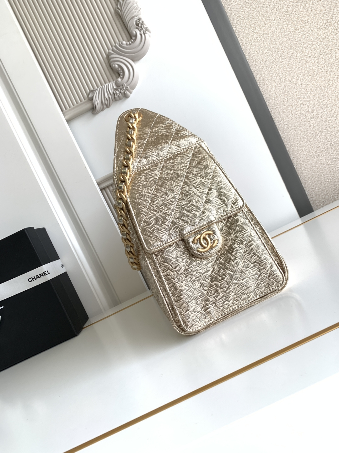 Chanel Style Black Leather Hobo Bag style reference detail image 4 from source 785858
