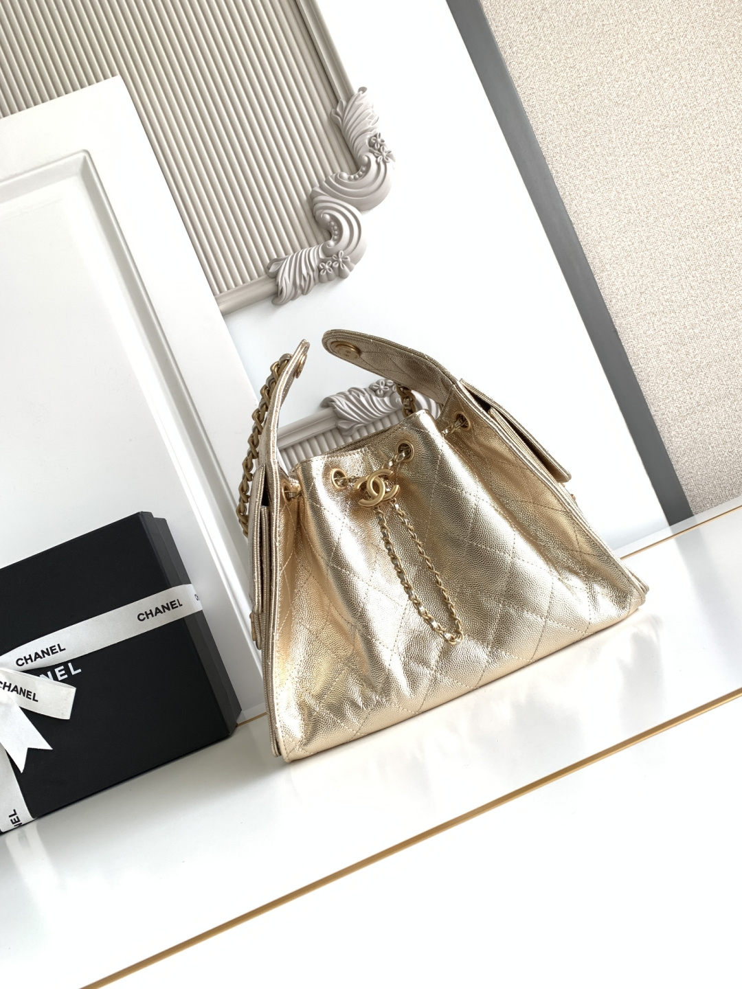 Chanel 25款又一个以年份命名的款 25c球纹皮嘻哈包