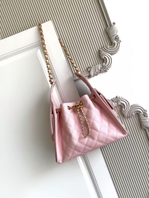 Chanel 25 Pink Leather Hobo Bag with Gold Chain and Diamond Quilting