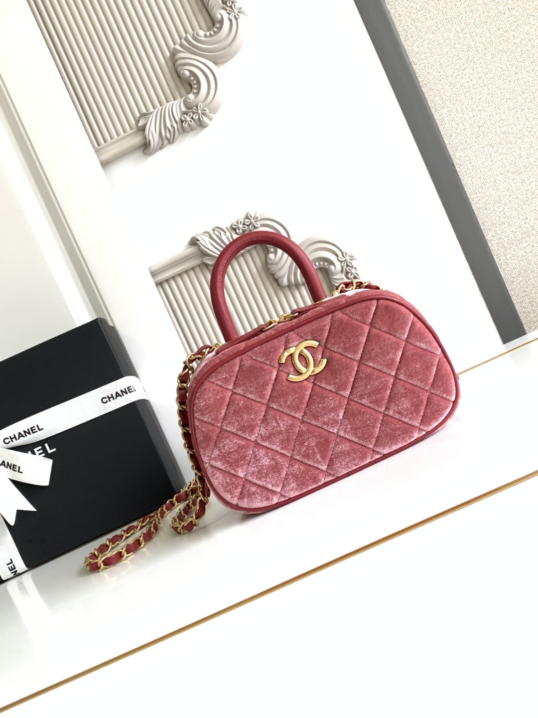 Chanel AS5572 CHANEL新款 25A高级手工坊 Maxi 保龄球 中古感满满
