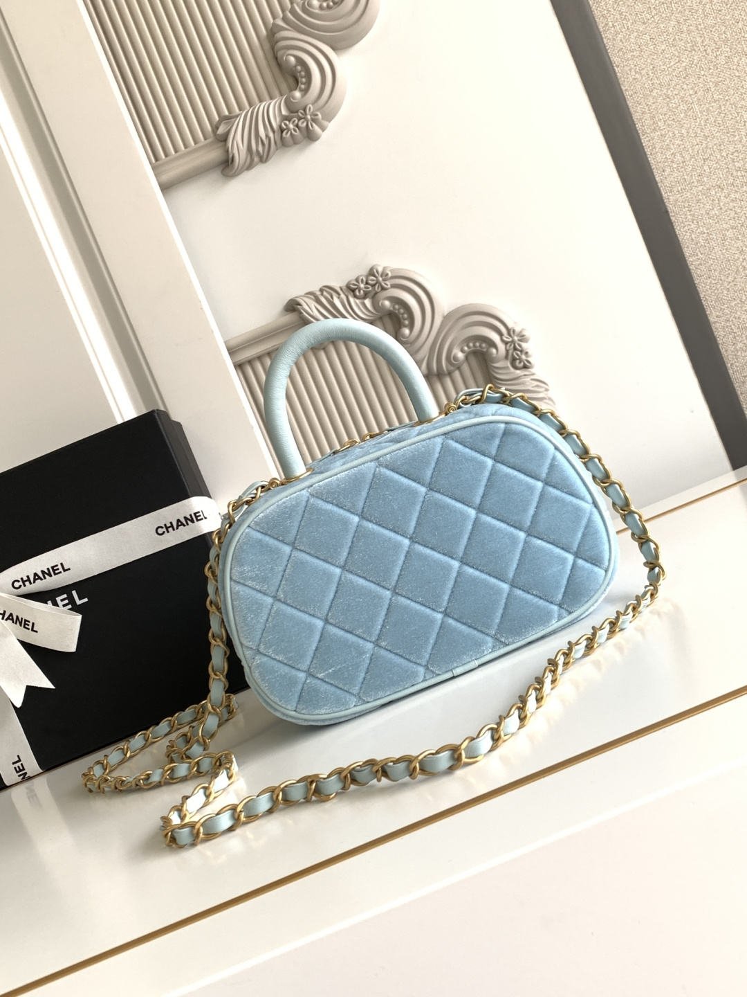 Chanel AS5572 CHANEL新款 25A高级手工坊 Maxi 保龄球 中古感满满