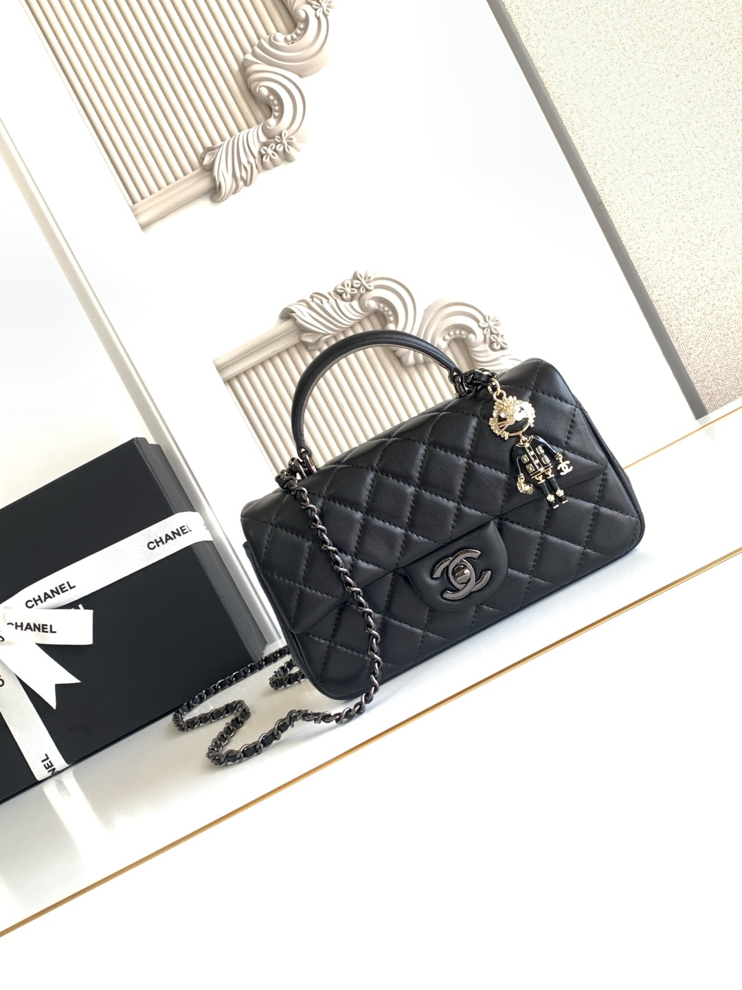 Chanel CF handle 手提包 AS2431 菱格口盖包 配人头挂饰 饰以 链子搭配手提