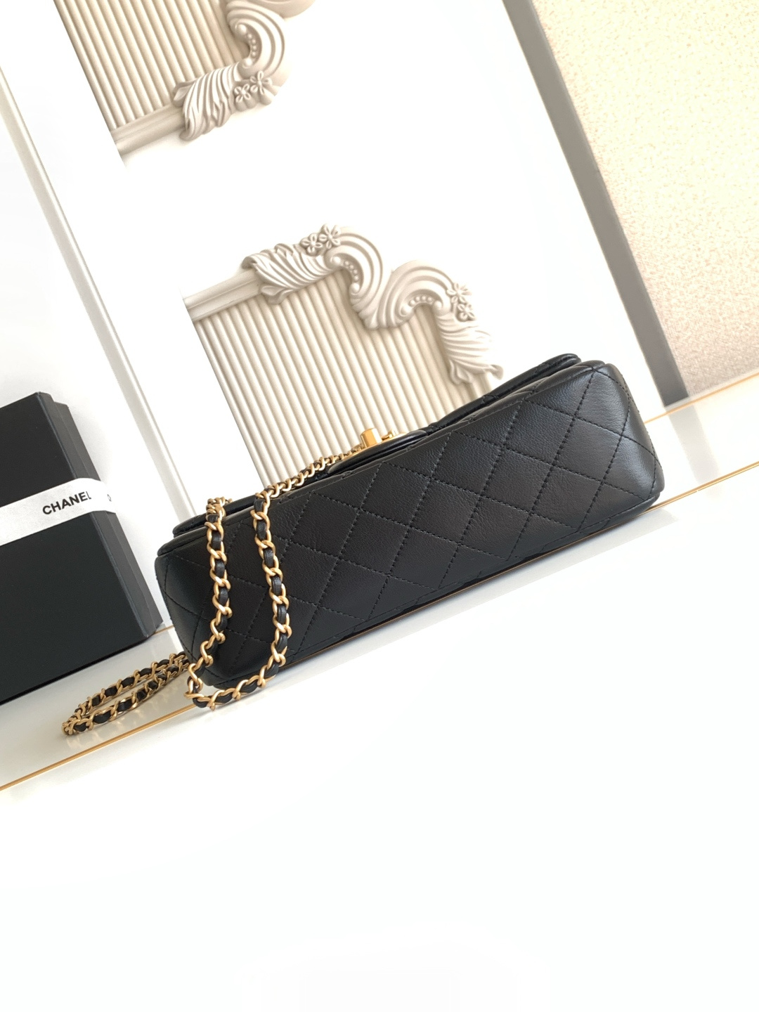 Chanel CHANEL 25b双C调节扣方胖子、回归款双logo链条包 感的亮面羊皮