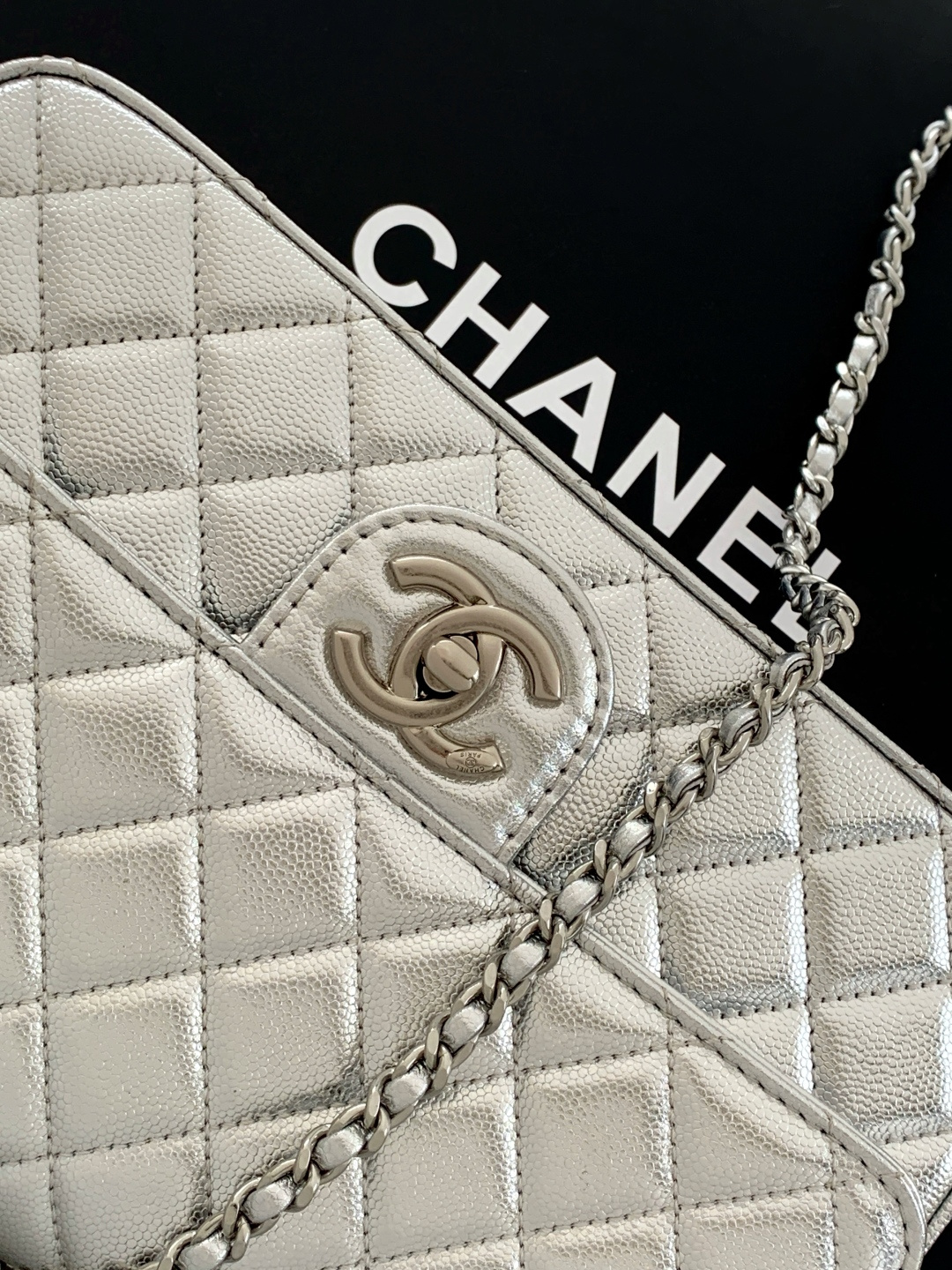 Chanel CHANEL 25b双C调节扣方胖子、回归款双logo链条包 感的小球纹