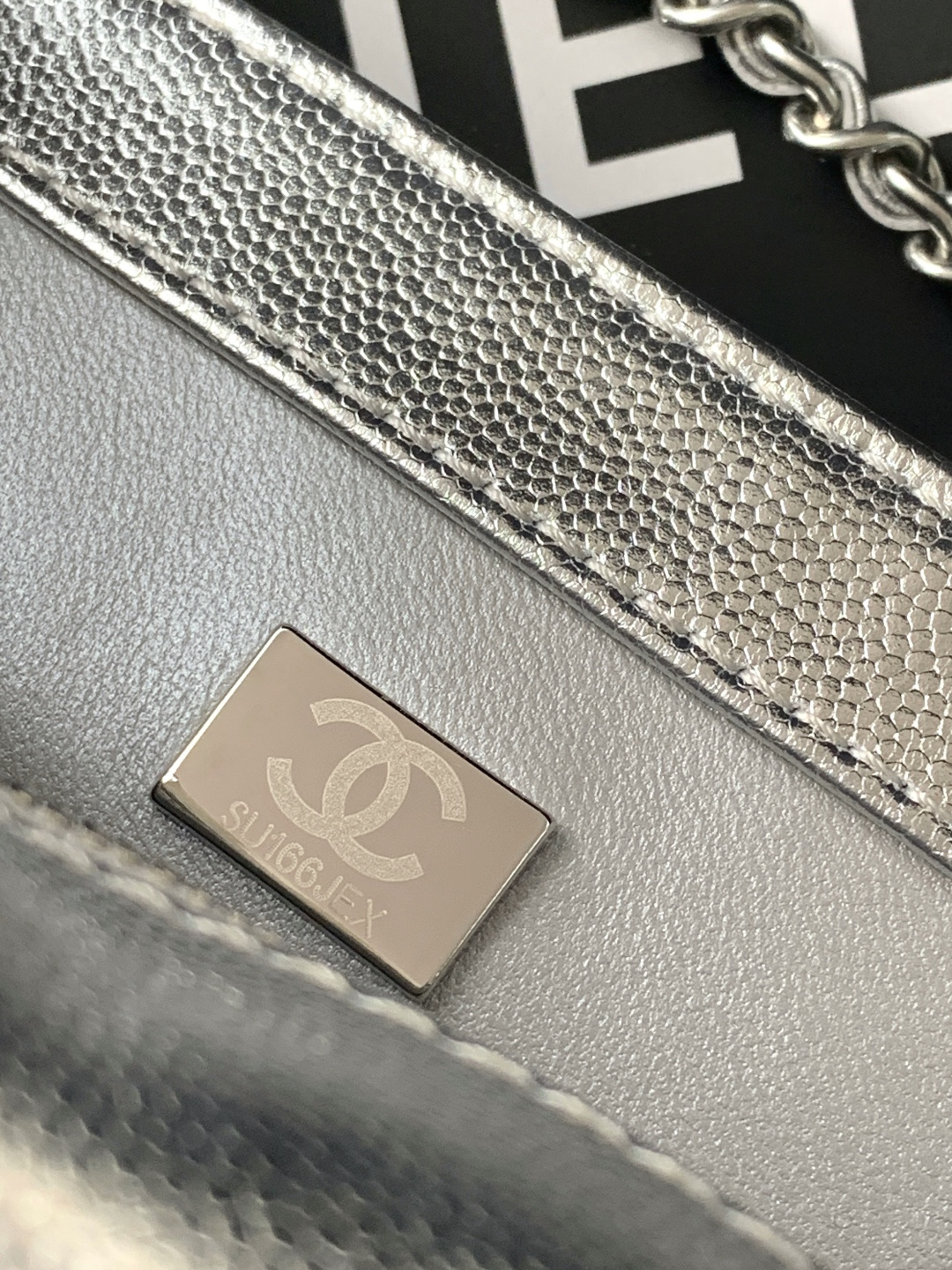 Chanel CHANEL 25b双C调节扣方胖子、回归款双logo链条包 感的小球纹