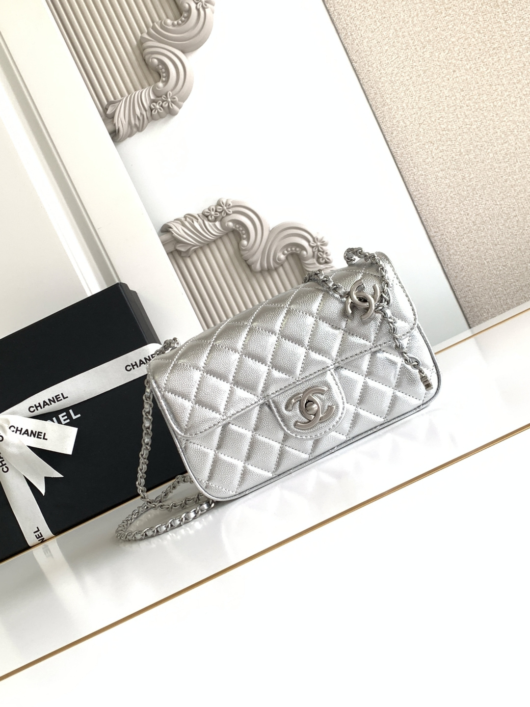 Chanel CHANEL 25b双C调节扣方胖子、回归款双logo链条包 感的小球纹