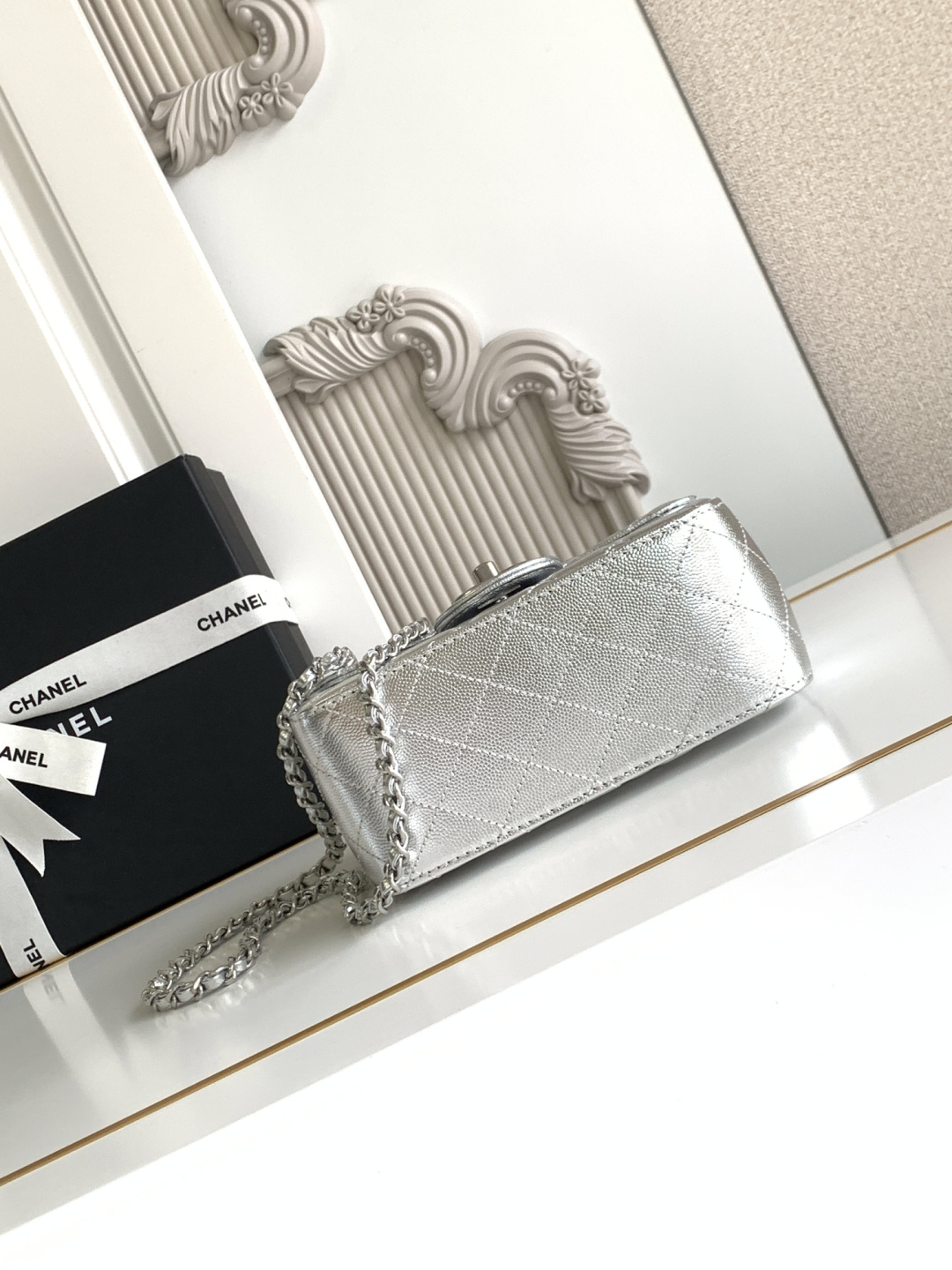 Chanel CHANEL 25b双C调节扣方胖子、回归款双logo链条包 感的小球纹