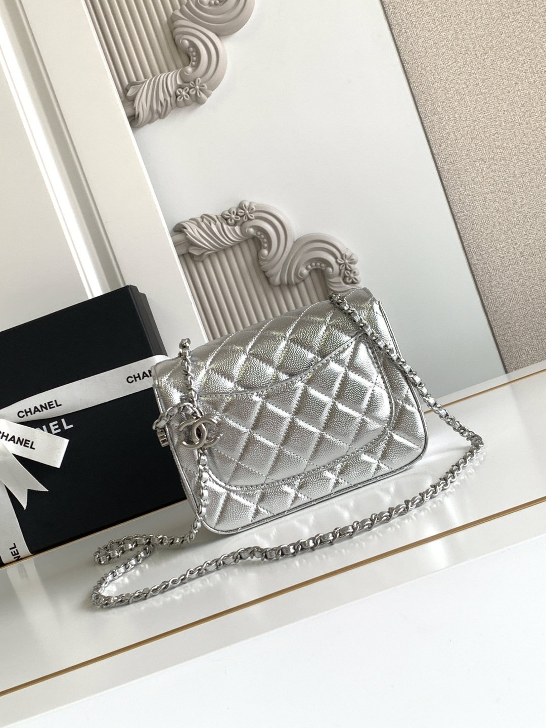 Chanel CHANEL 25b双C调节扣方胖子、回归款双logo链条包 感的小球纹