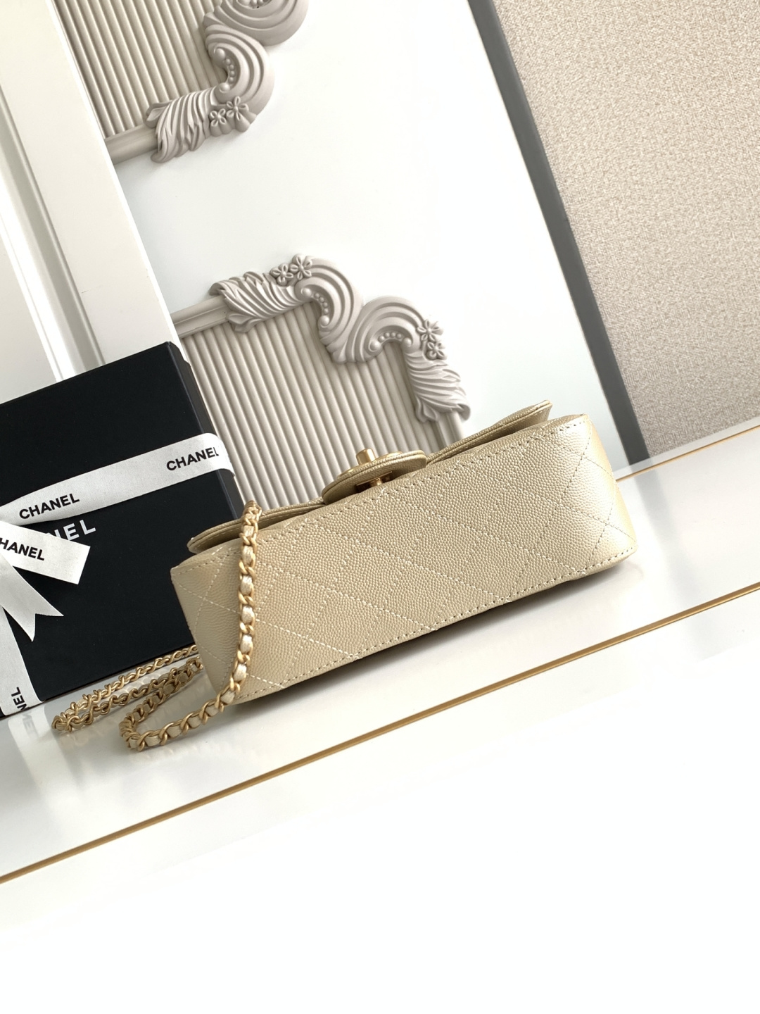 Chanel CHANEL 25b双C调节扣方胖子、回归款双logo链条包 感的小球纹