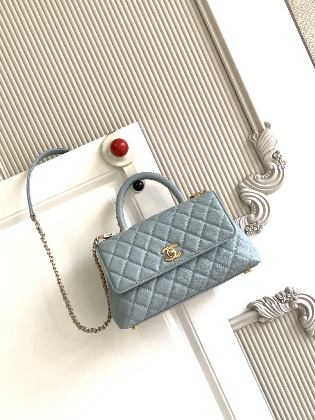 Chanel 型号 92990 𝑐𝑜𝑐𝑜 ℎ𝑎𝑛𝑑𝑙𝑒 口盖手提包 当季辣子鸡 炒鸡nice