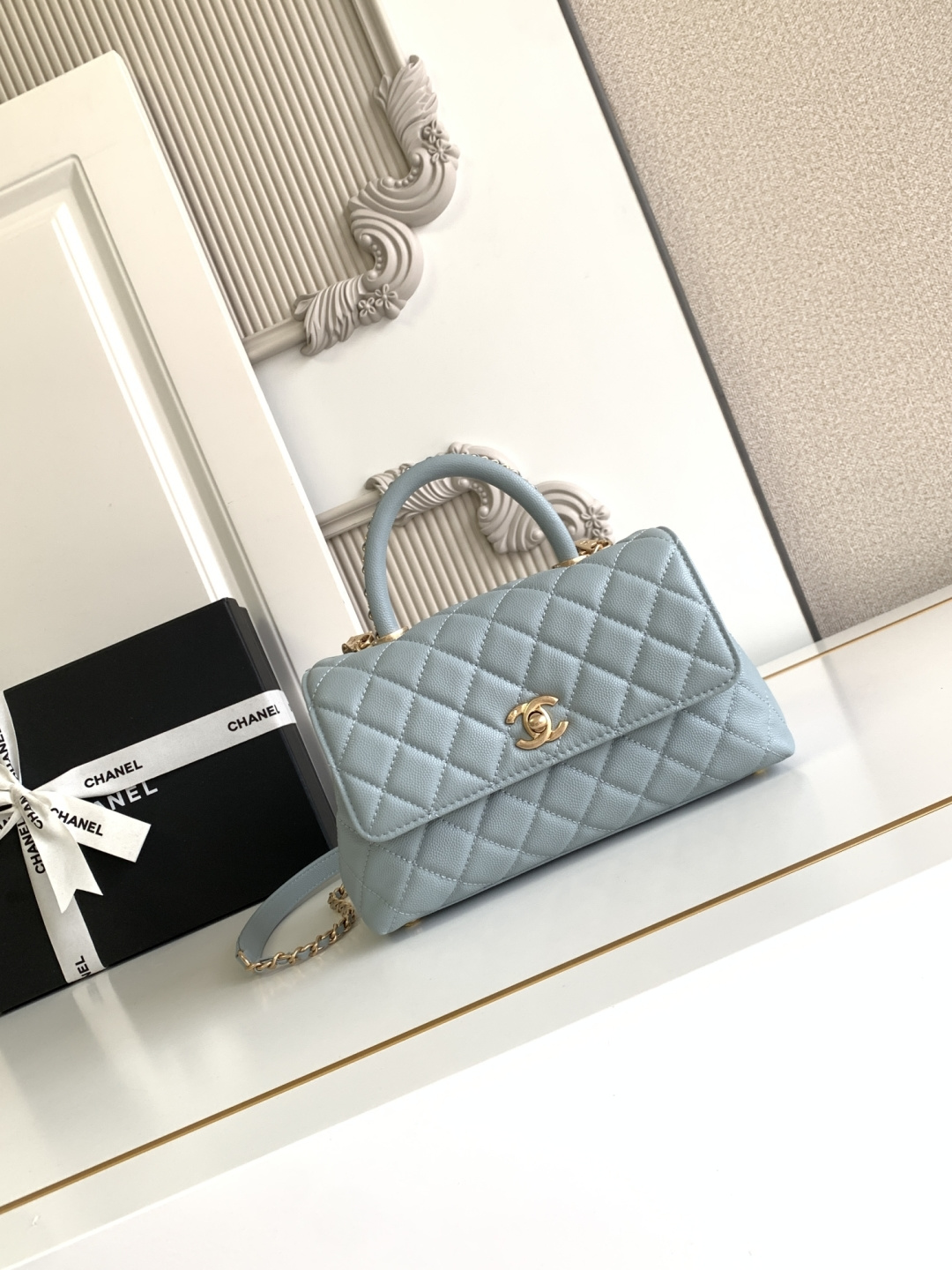 Chanel 型号 92990 𝑐𝑜𝑐𝑜 ℎ𝑎𝑛𝑑𝑙𝑒 口盖手提包 当季辣子鸡 炒鸡nice