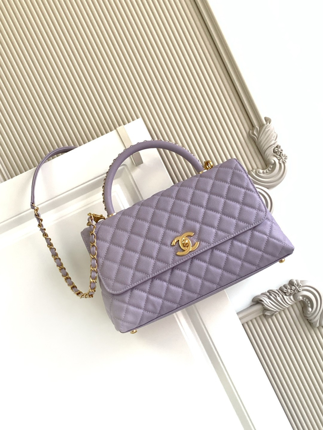 Chanel 小香型号 92991 𝑐𝑜𝑐𝑜 ℎ𝑎𝑛𝑑𝑙𝑒 口盖手提包 当季辣子鸡 炒鸡nice