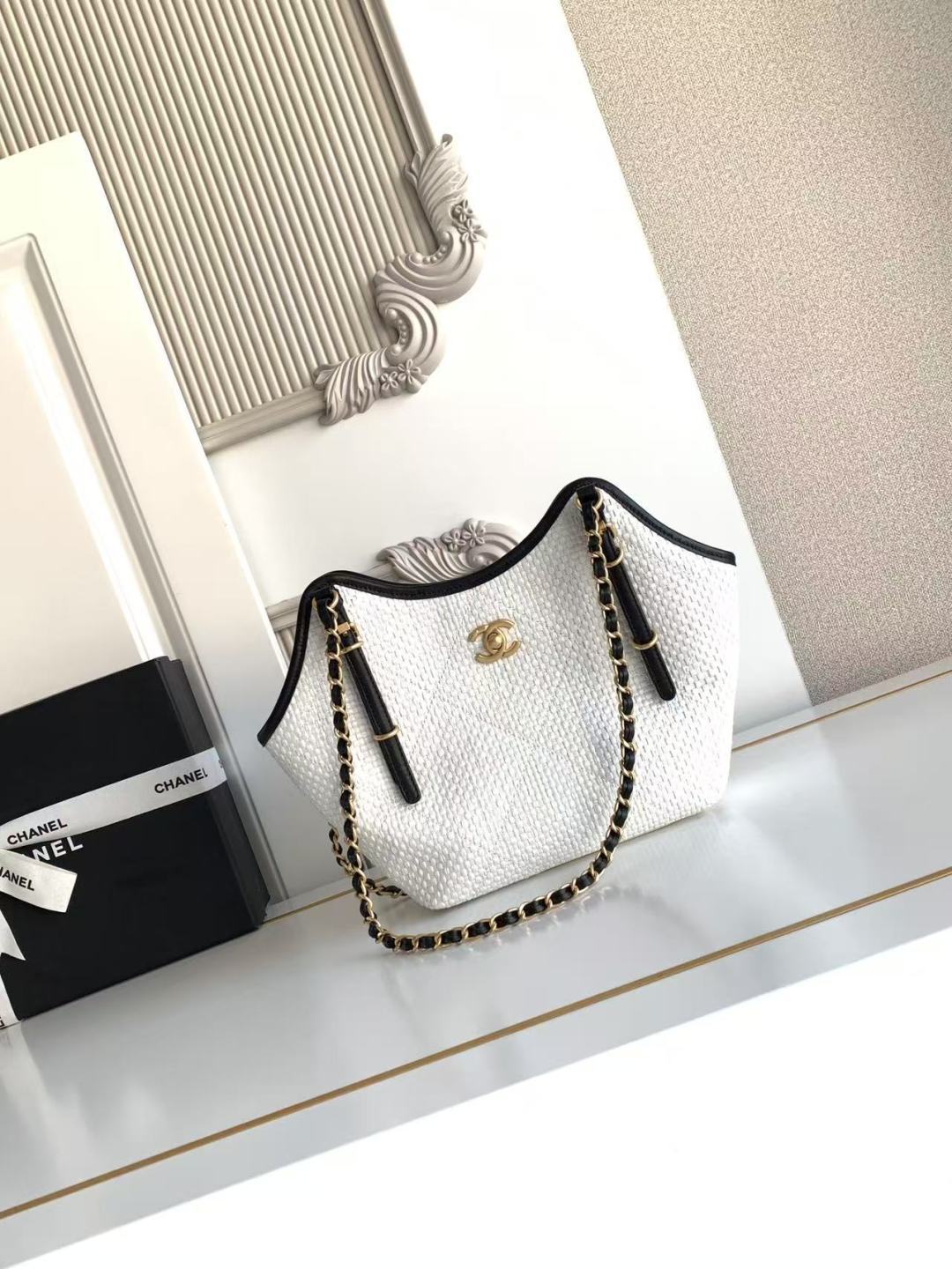 Chanel Style Leather Tote Bag Lookbook Reference image 2