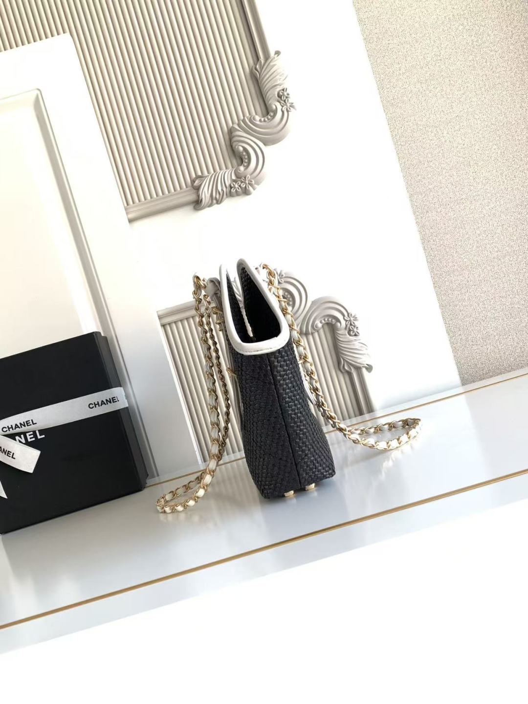 Chanel Style Leather Tote Bag style reference detail image 4 from source 785921