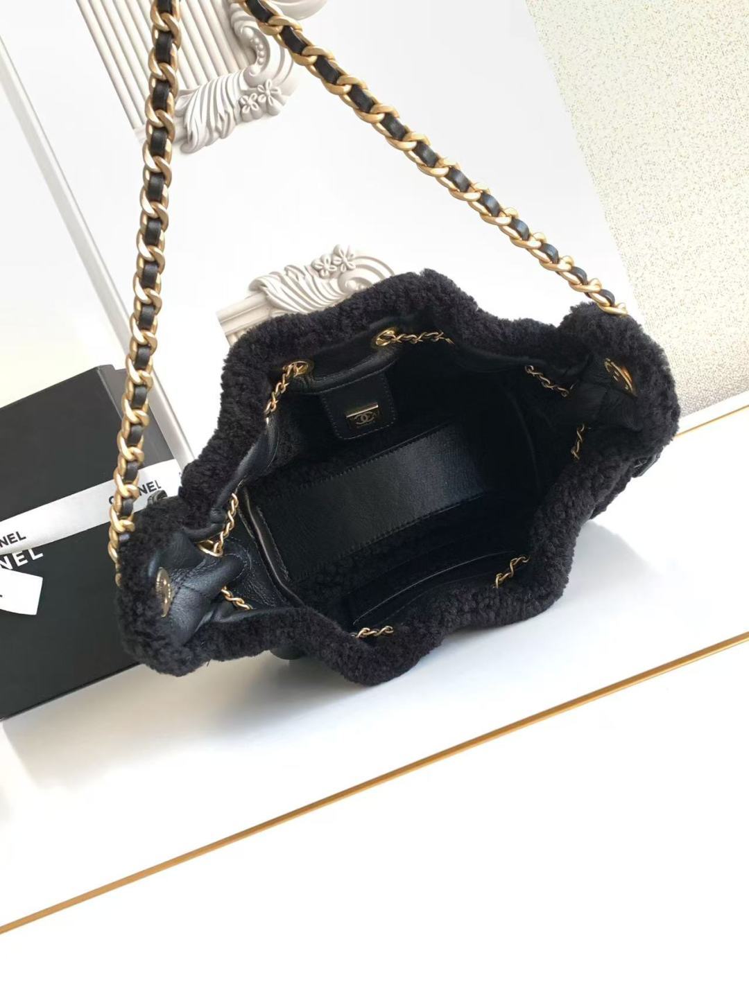Chanel Style Leather Hobo Bag style reference detail image 8 from source 785913