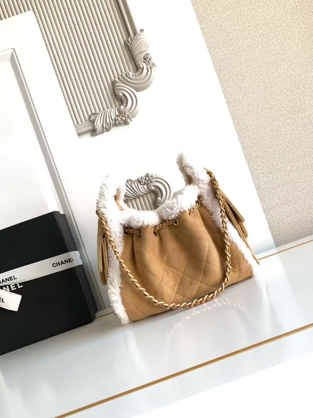 Chanel Style Leather Hobo Bag style reference detail image 3 from source 785915