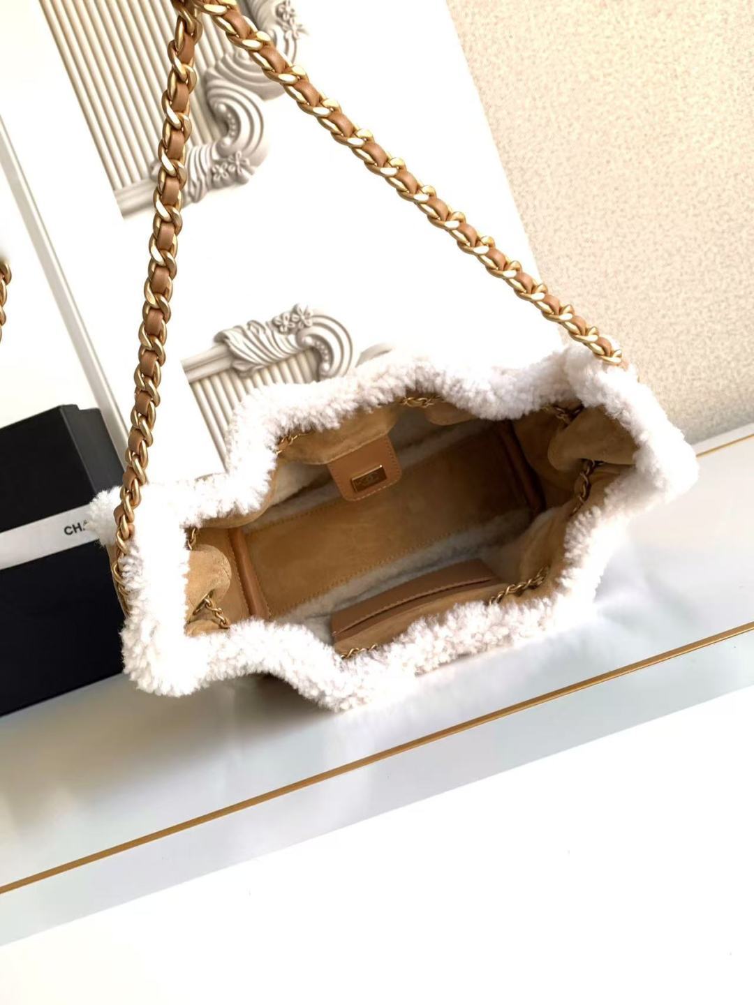 Chanel Style Leather Hobo Bag style reference detail image 8 from source 785915