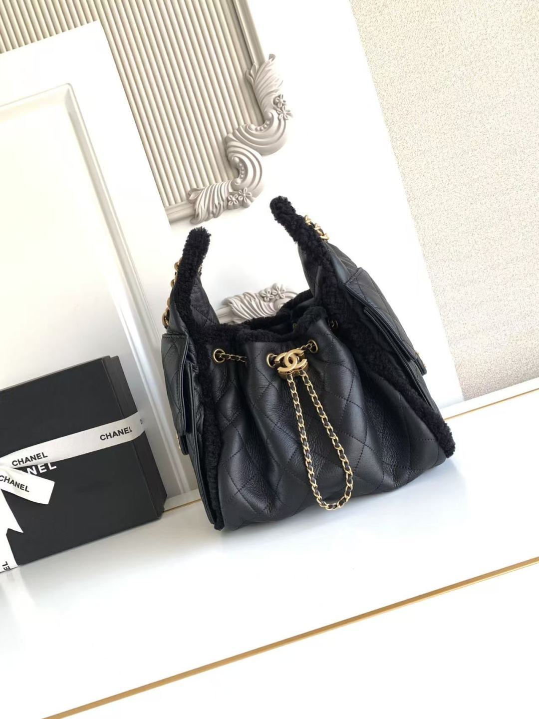 Chanel Style Black Leather Hobo Bag Lookbook Reference image 2