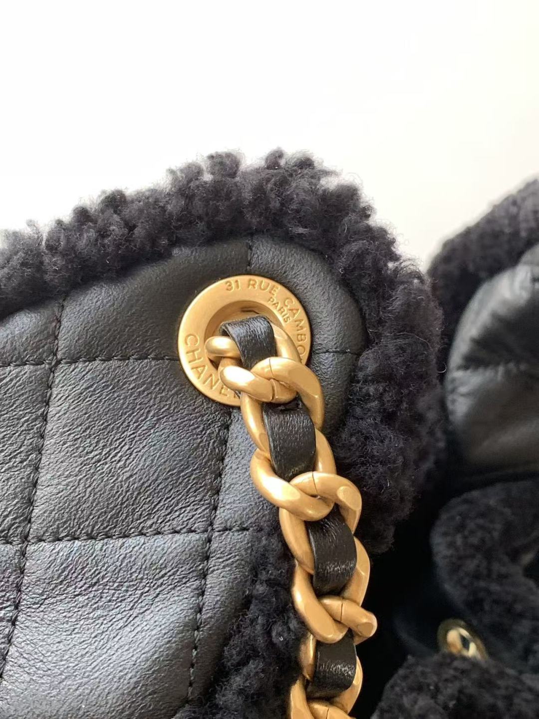 Chanel Style Black Leather Hobo Bag style reference detail image 7 from source 785916