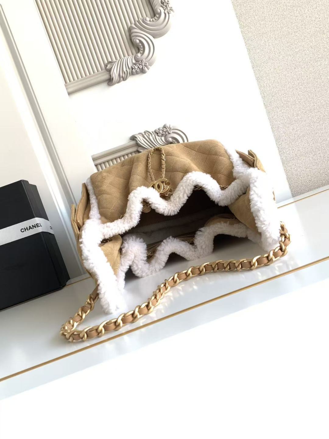 Chanel Style Black Leather Hobo Bag style reference detail image 8 from source 785917
