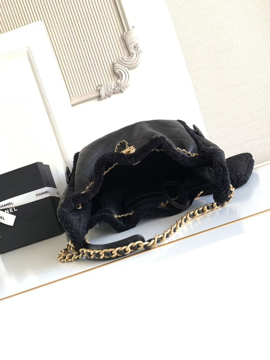 Chanel Style Black Leather Hobo Bag style reference detail image 8 from source 785919