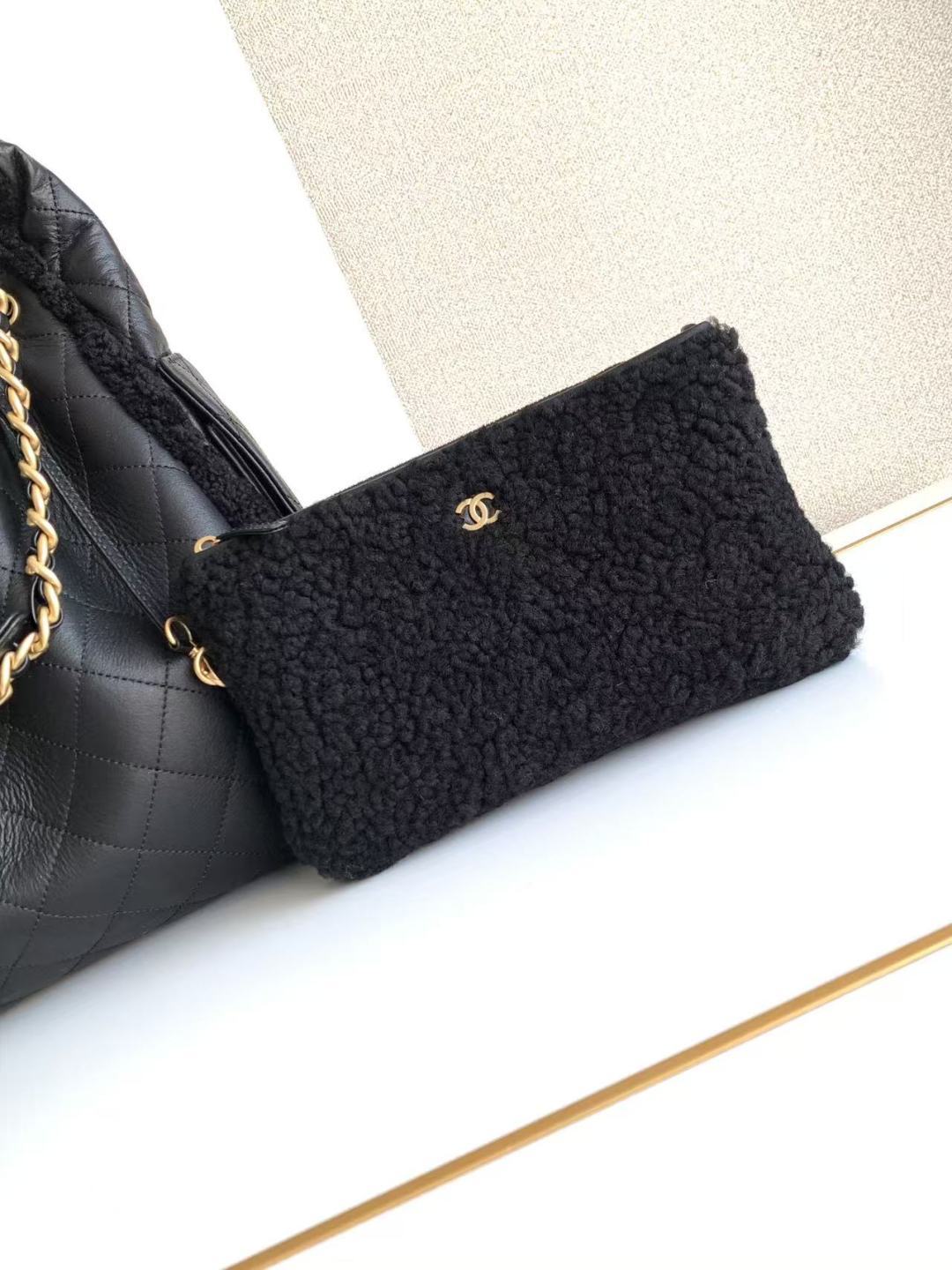 Chanel Style Black Leather Hobo Bag style reference detail image 6 from source 785919