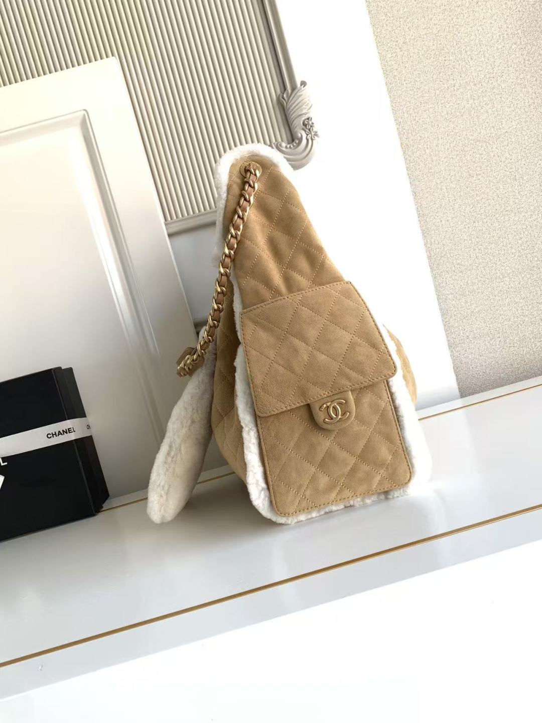Chanel Style Black Leather Hobo Bag style reference detail image 4 from source 785918