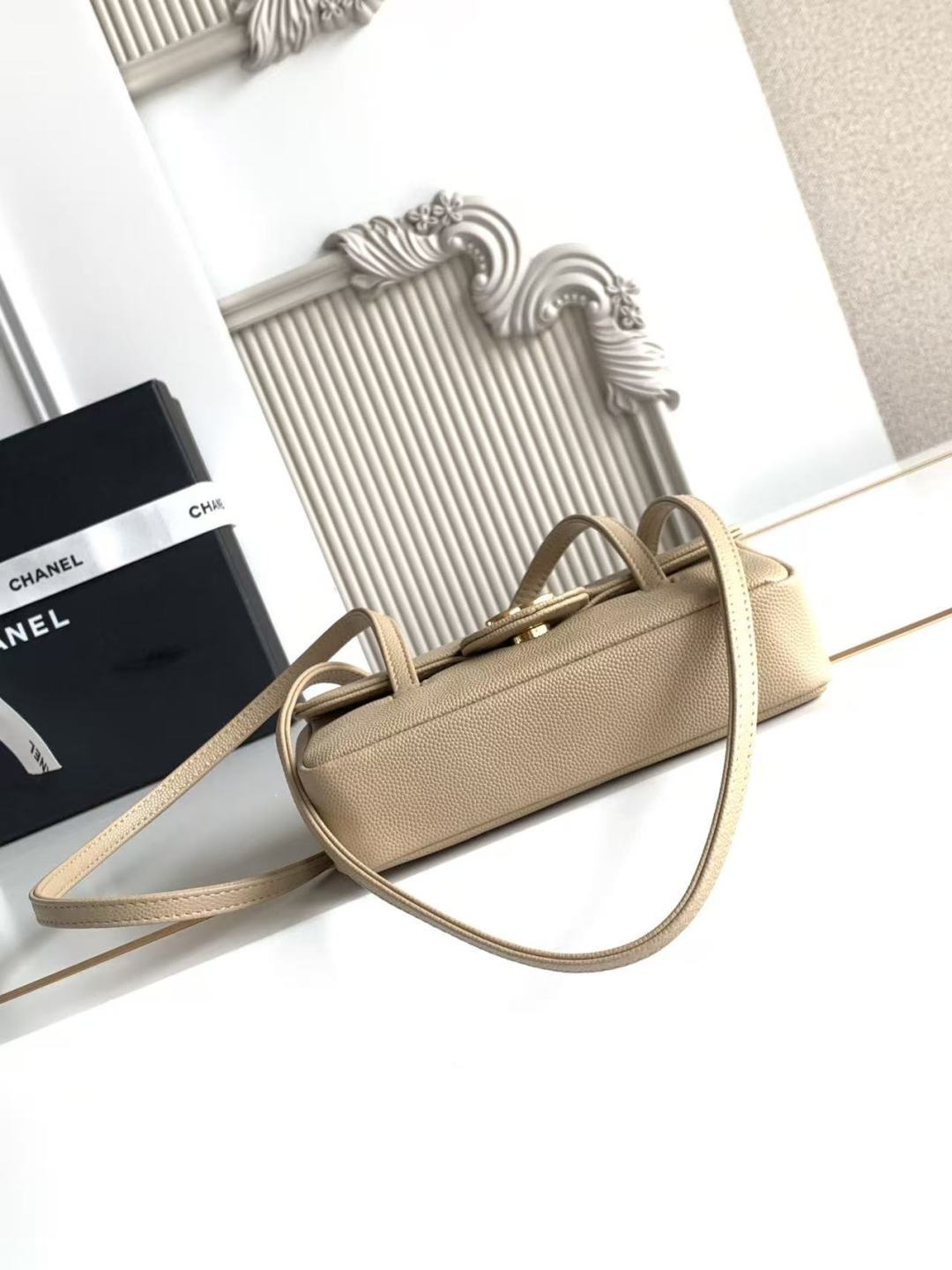 Chanel Style Leather Card Holder Bags detail image 5 from source 776634