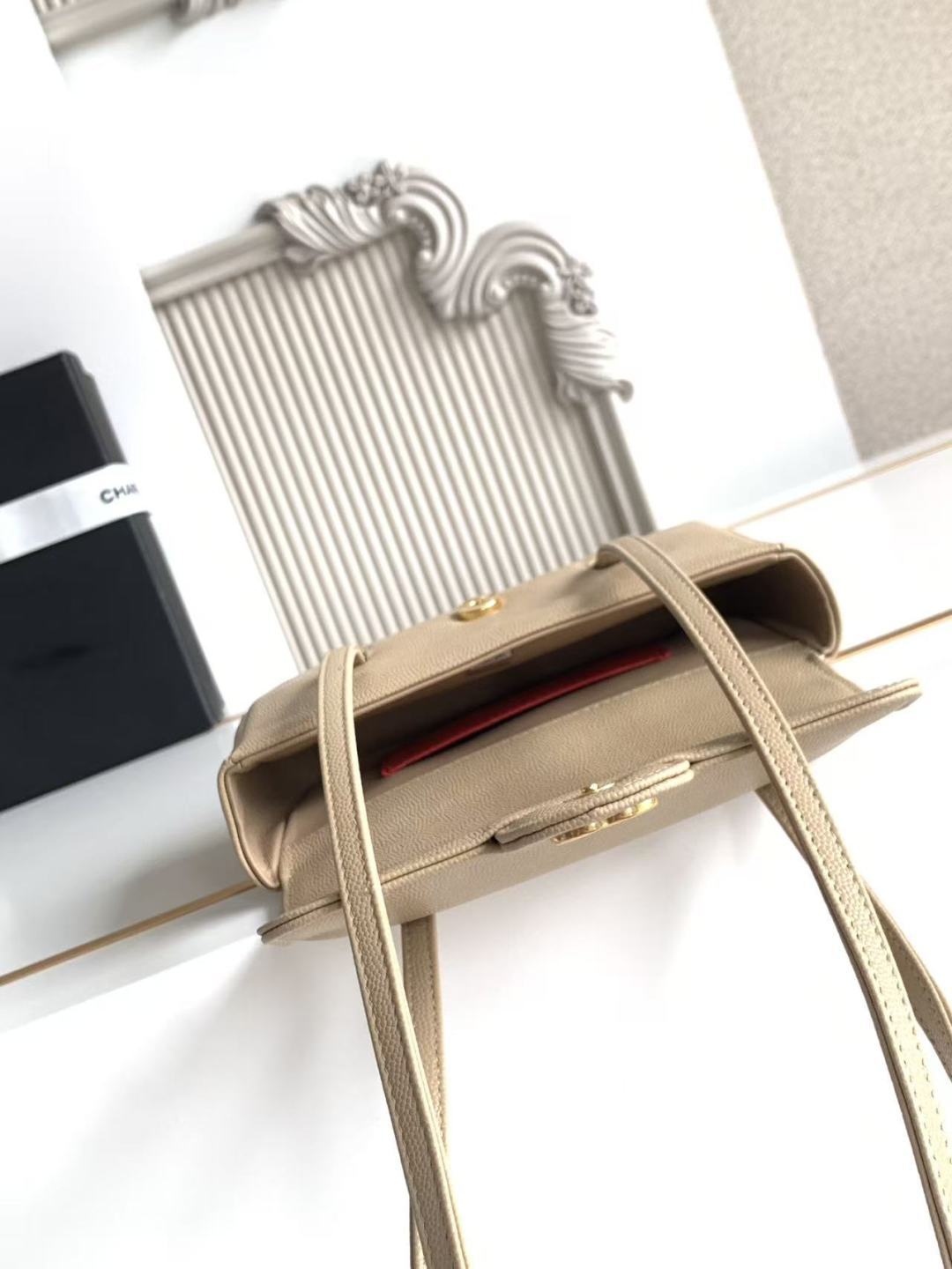 Chanel Style Leather Card Holder Bags detail image 9 from source 776634