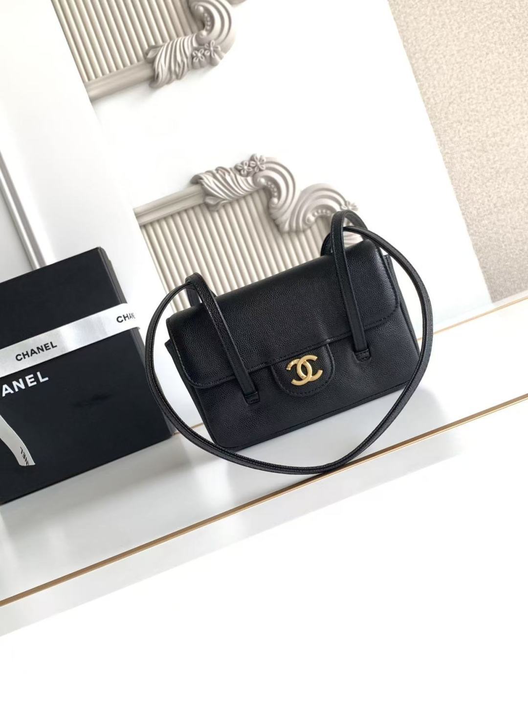 Chanel Style Leather Card Holder Bags detail image 2 from source 776640