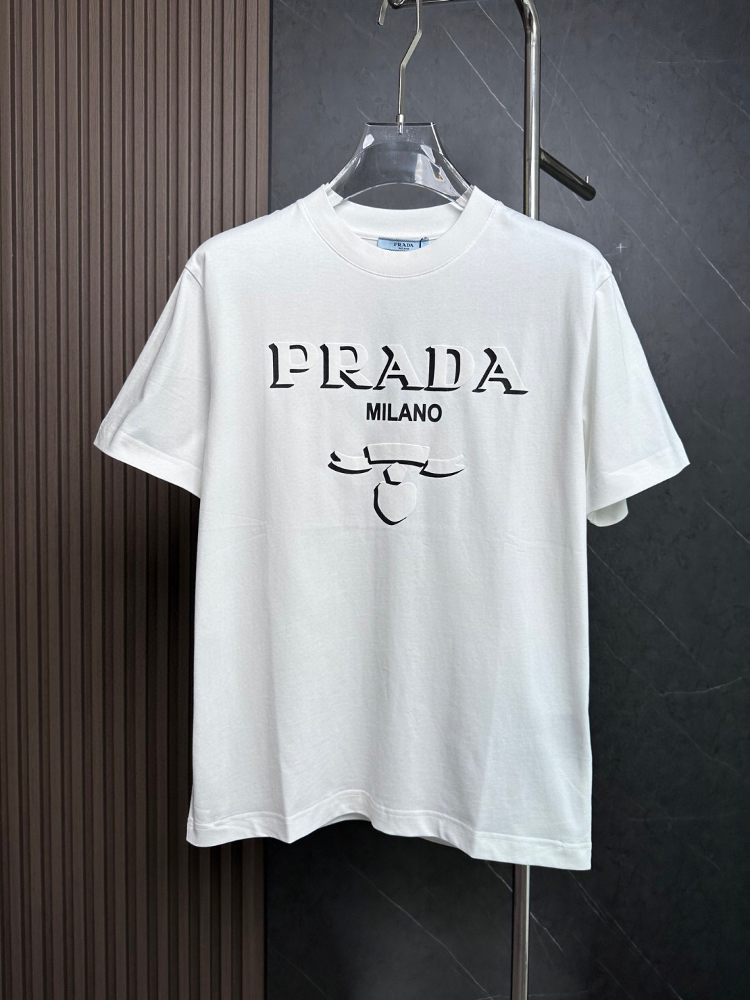 🔥P普家26SS春夏新款圆领短袖，定制纯棉材质，舒适透气，胸前重工字母图案设计 时尚百搭，休闲单品颜色：