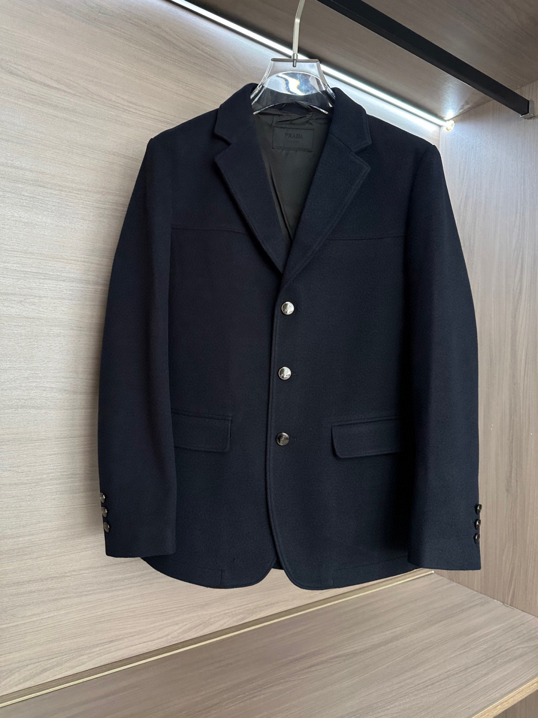 PRADA 普拉达2025ss秋冬新款男士商务羊毛呢西装！超高端顶尖一线成衣手工系列，西装领域里的佼佼者