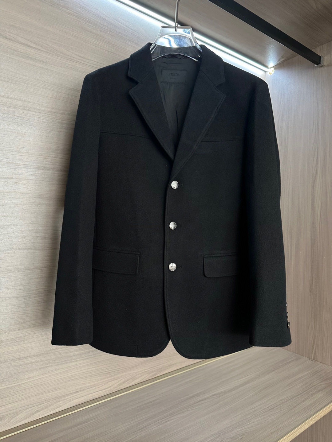 PRADA 普拉达2025ss秋冬新款男士商务羊毛呢西装！超高端顶尖一线成衣手工系列，西装领域里的佼佼者