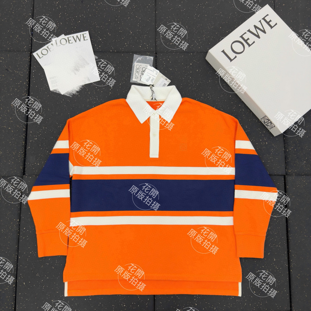 Loewe Anagram 刺绣Polo衫定制中克重棉质回圈抓绒提花布 质感十足 厚重扎实 每一寸都蕴含