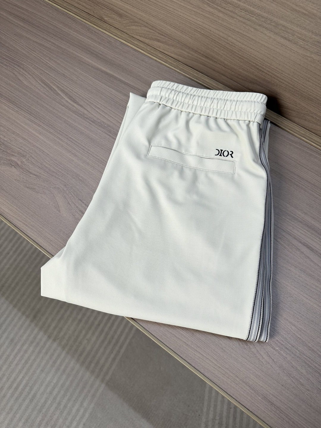 CD迪奥26SS春夏新款休闲裤，高密度涤纶平纹四面弹面料，布面平整挺括🈶性，抗皱不易变形 ，不易褪色，耐