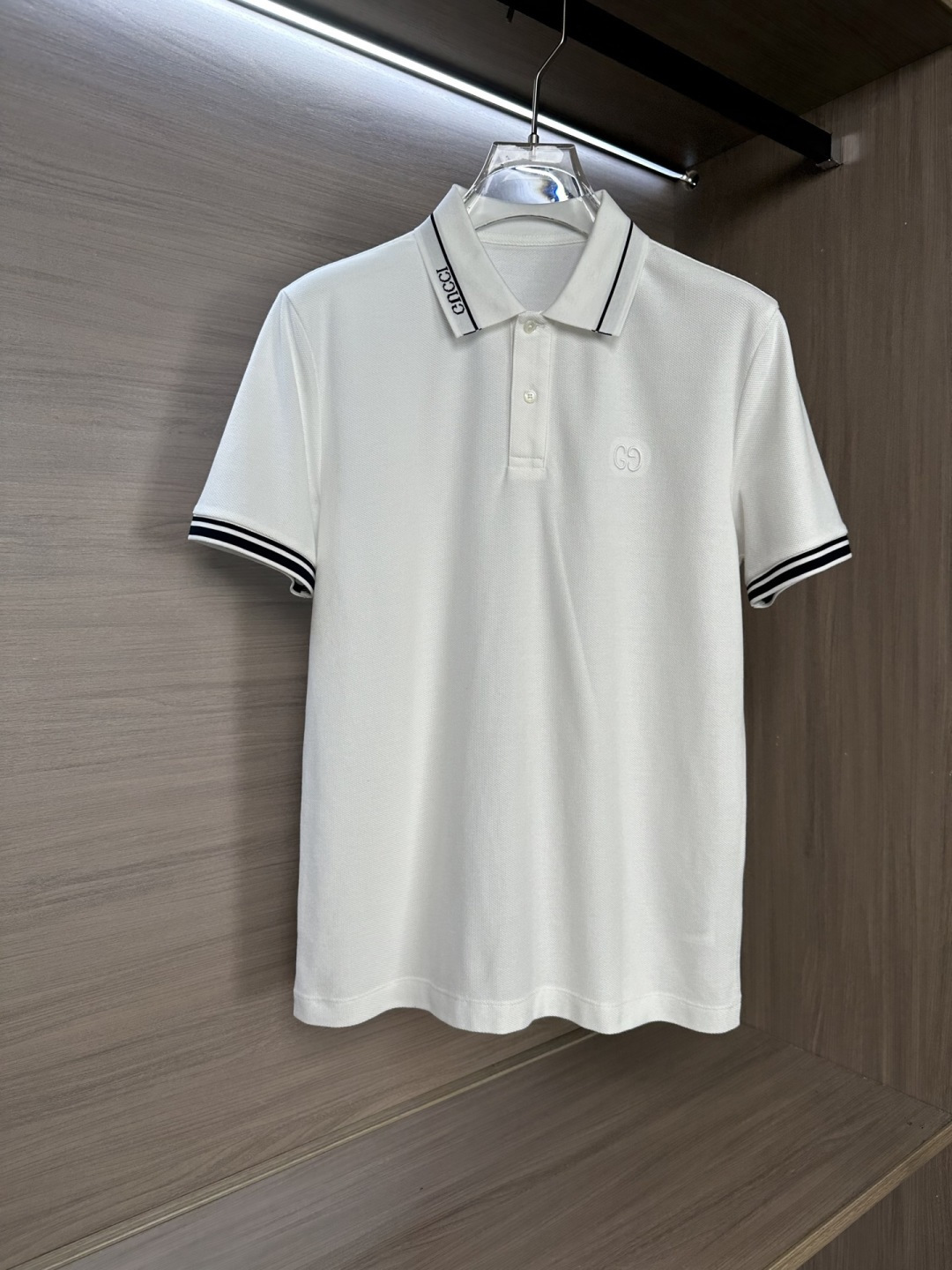 GUCCI古奇26SS春夏新款翻领短袖 原版定制 轻薄透气 上身丝滑舒适 领口，袖口条纹设计，高端大气经