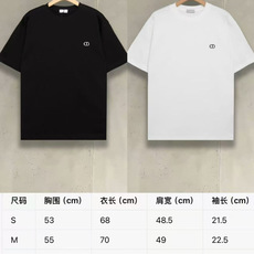 Dior迪奥2026春夏新款小CD刺绣logoT恤极简主义的高级表达当标志性CD刺绣遇上重磅纯棉,这件T Dior迪奥2026春夏新款小CD刺绣logoT恤极简主义的高级表达当标志性CD刺绣遇上重磅纯棉,这件T