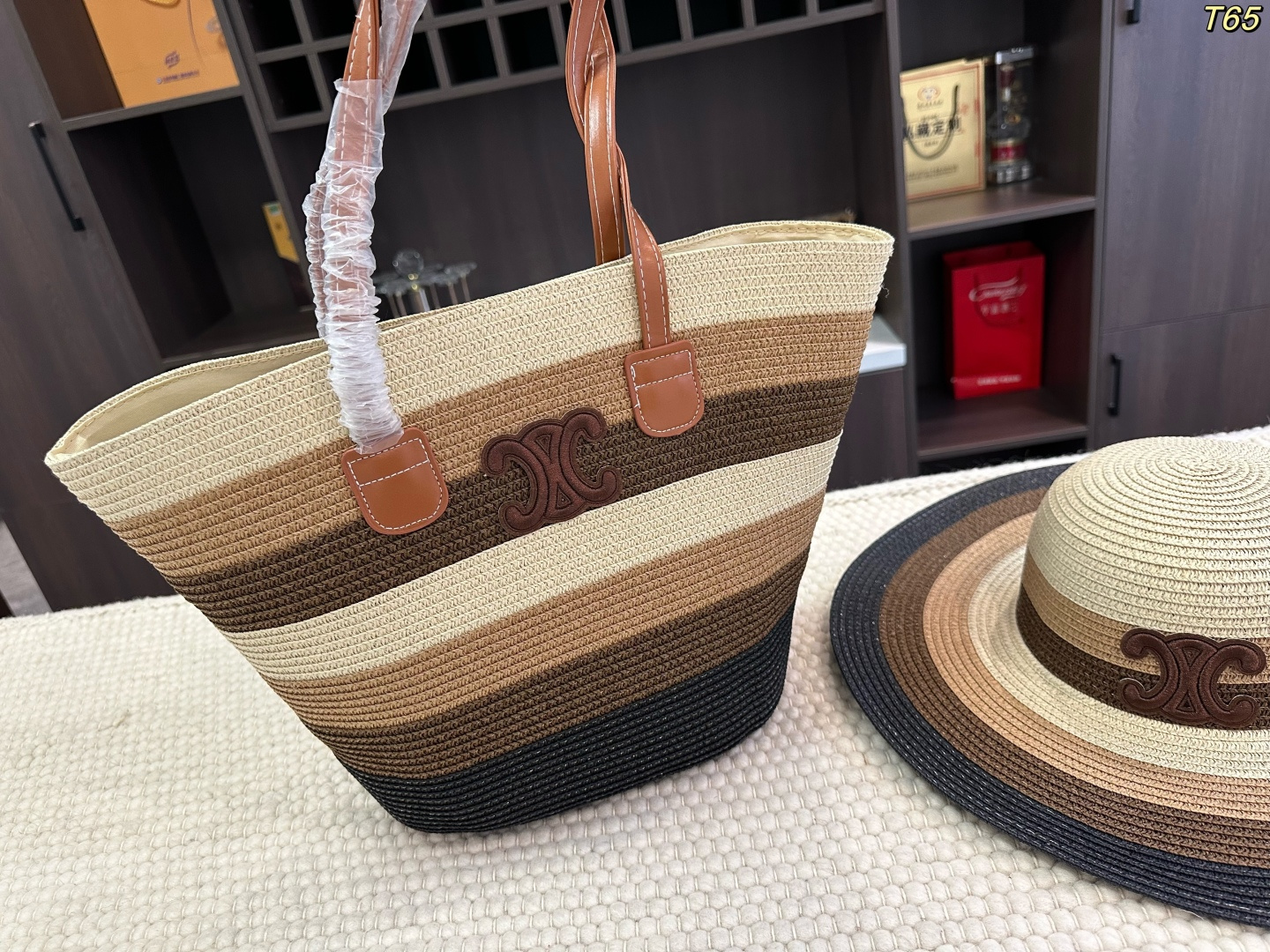 Celine-Tasche Keine Box mit Hut — photo 3