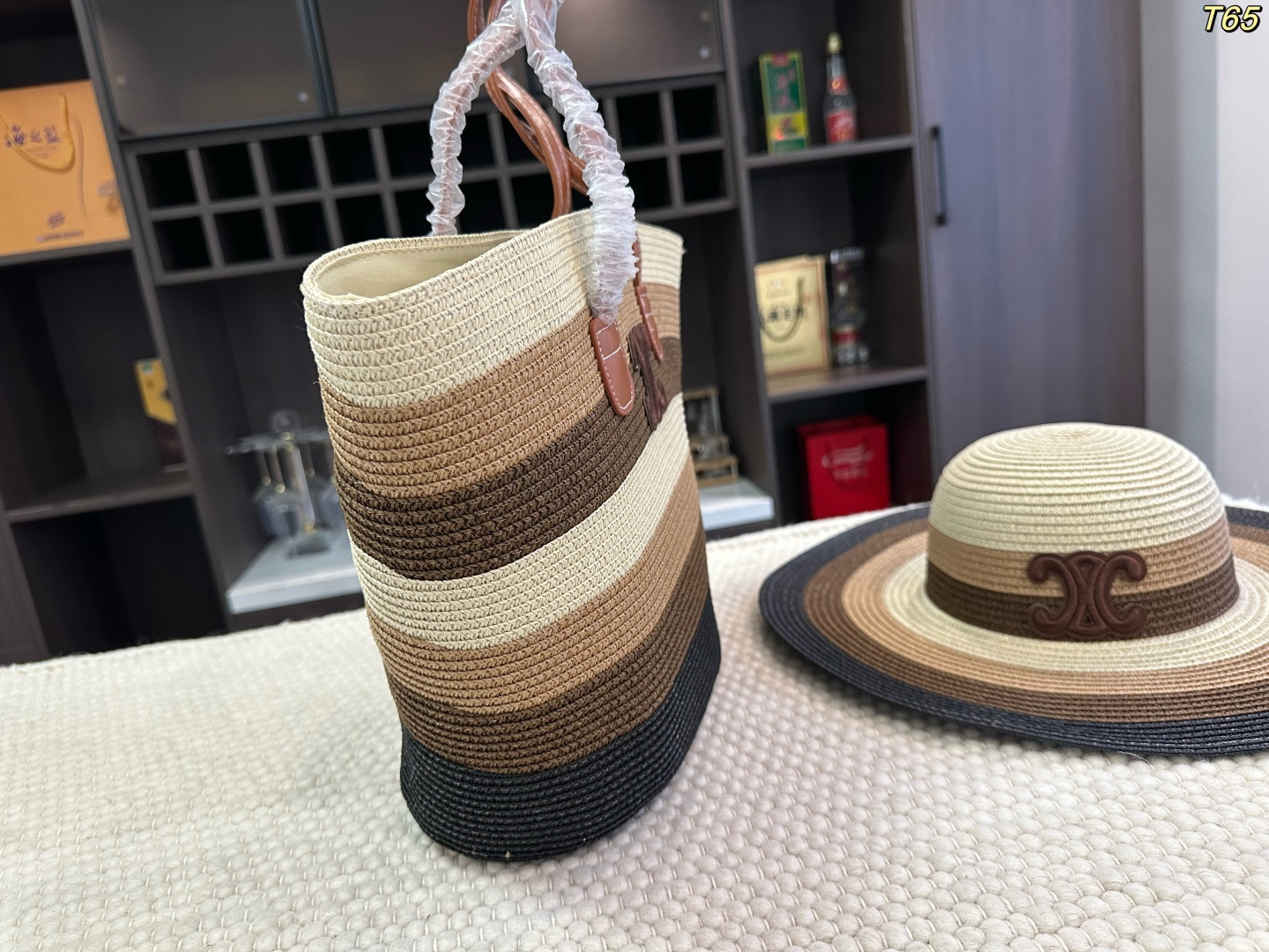 Celine-Tasche Keine Box mit Hut — photo 2