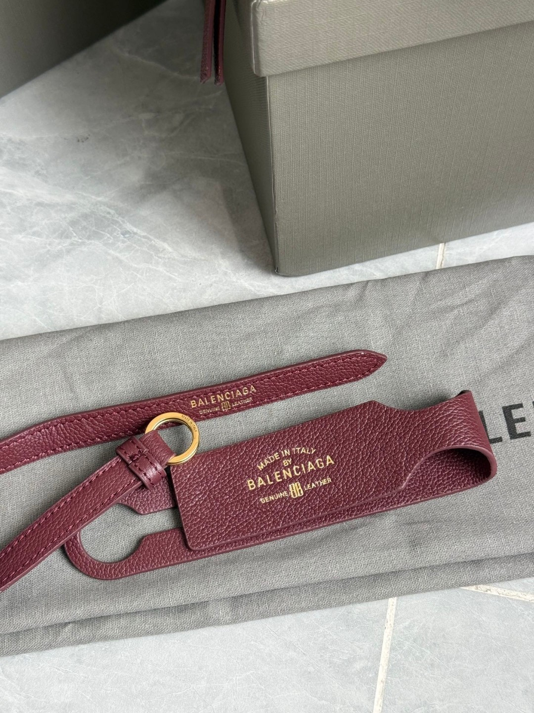 Loewe 升级版保龄球·酒红色