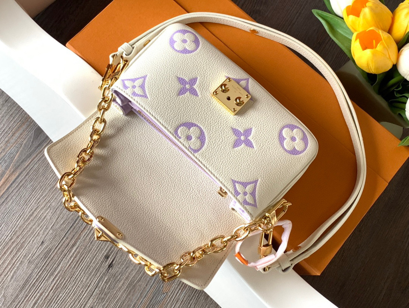 Louis Vuitton 动态变码芯片