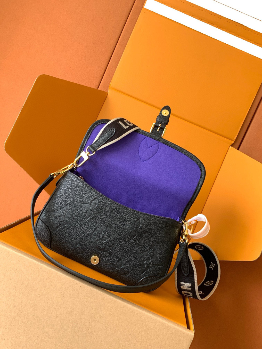 Lacoste Diane 手袋