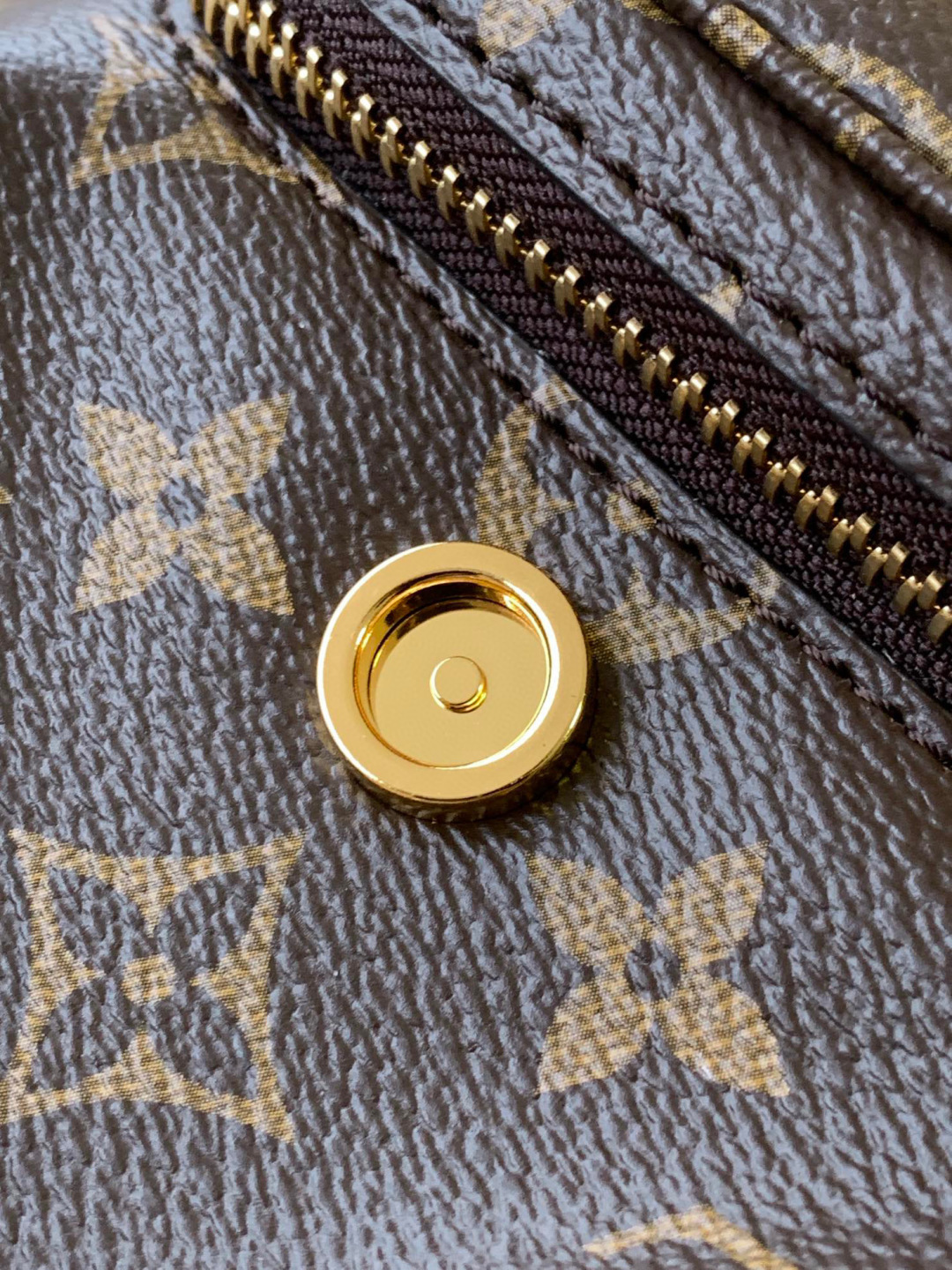 Louis Vuitton 全钢MB动态变码蒙苏里 Mini双肩包M11199老花