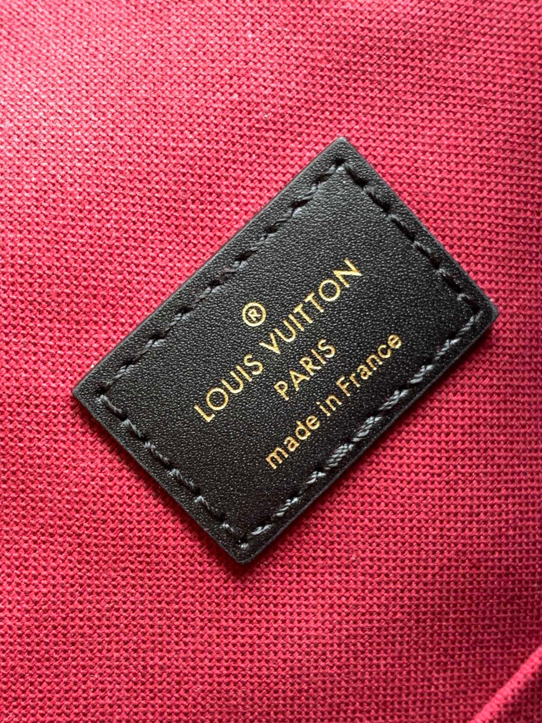 Louis Vuitton M45515【 加强版】Montsouris背包皮料是 代 意大利A级皮料