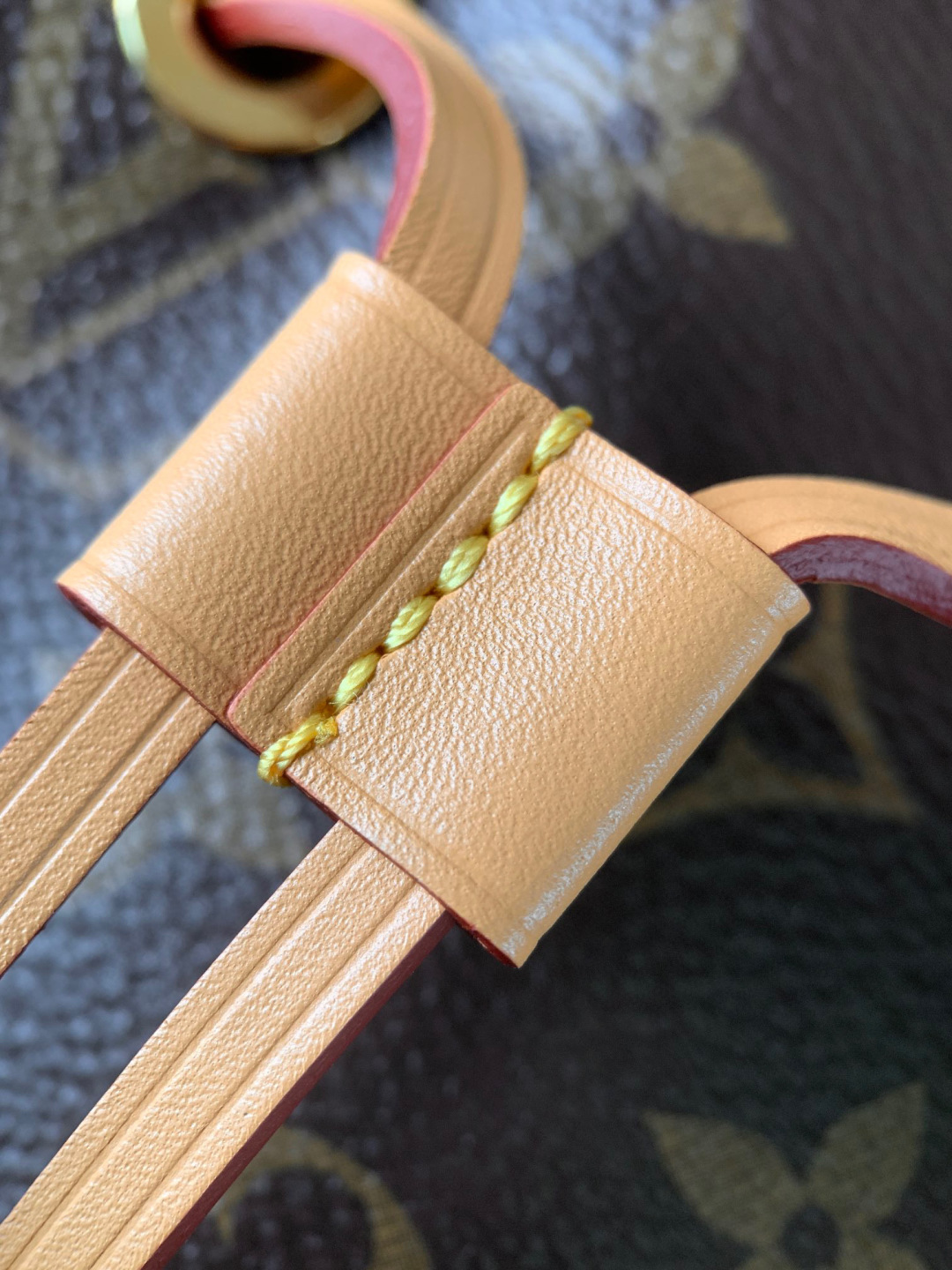 Louis Vuitton Montsouris 小号双肩包
