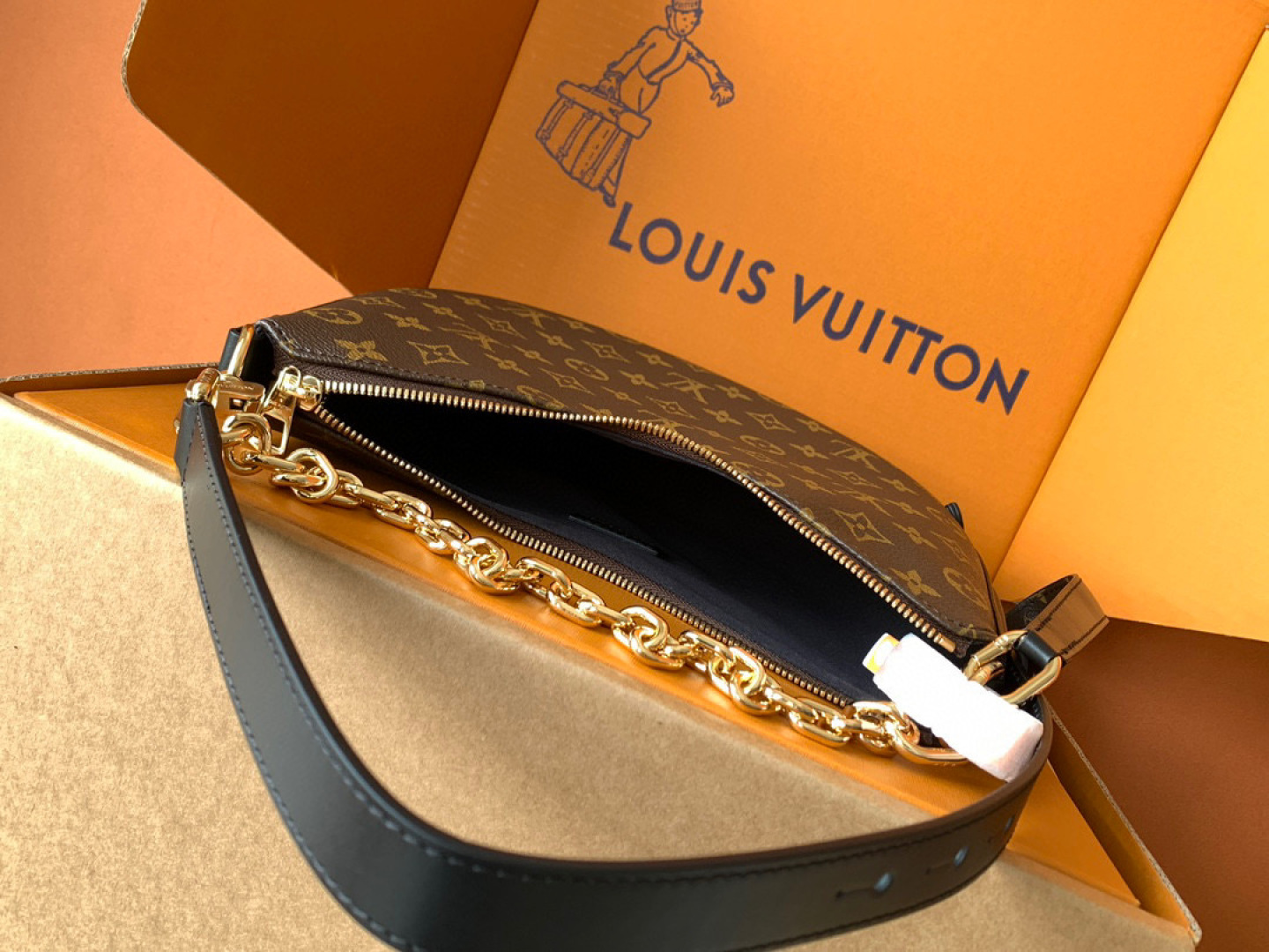 Louis Vuitton 全钢【独家 M15056 】Cookie BB 手袋取材 Monogram 涂层帆布
